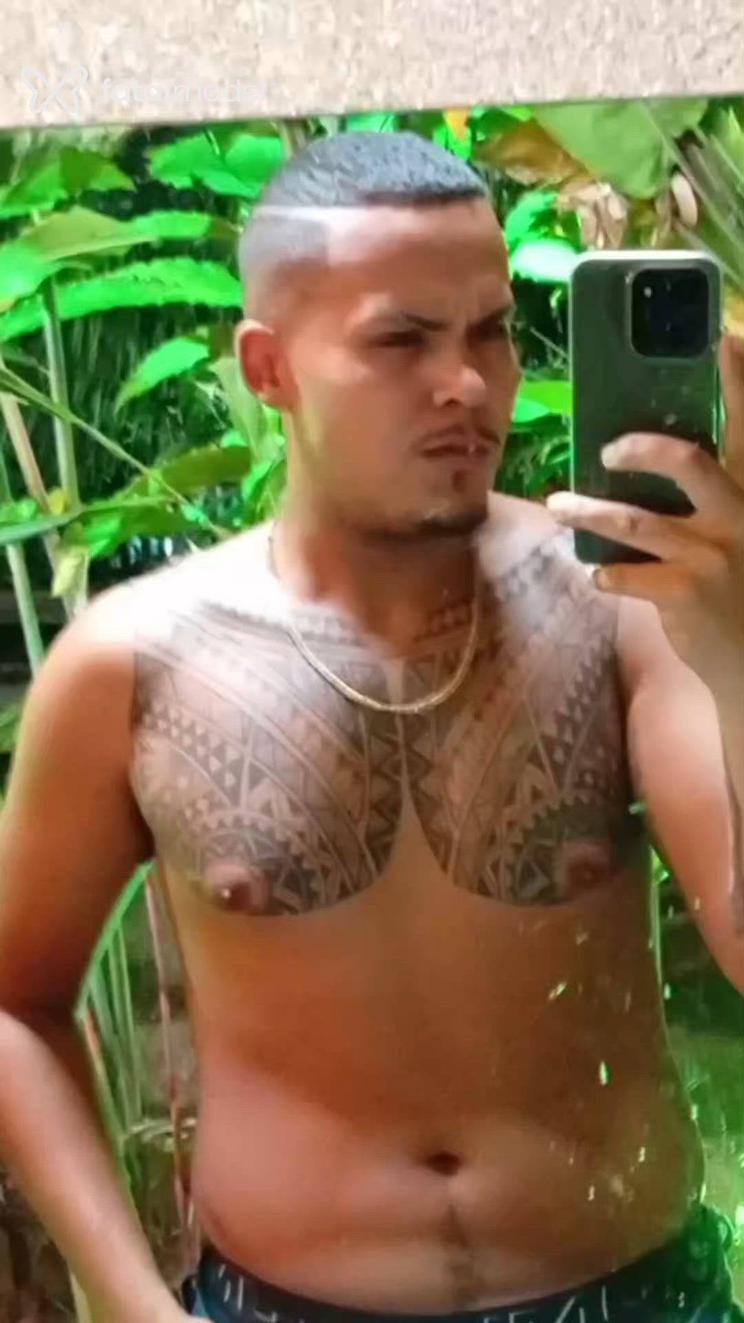 Acompanhante homem com cabelo castanho de olhos pretos em São José do Rio Preto Acompanhante homem com cabelo castanho de olhos pretos em São José do Rio Preto - João Vitor