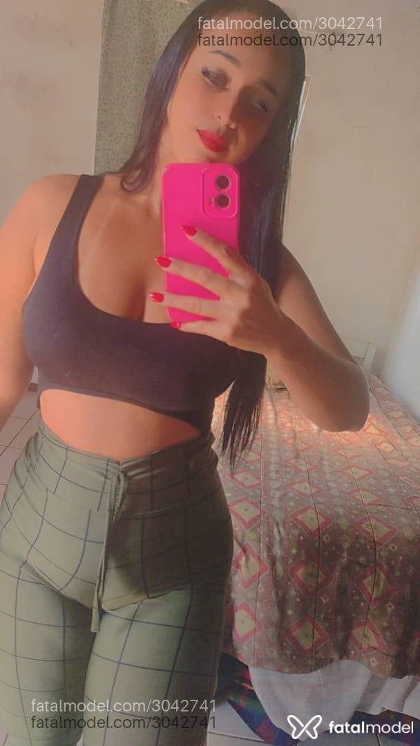 Acompanhante mulher com cabelo castanho de olhos mel em Campos dos Goytacazes - Nicole Ramos