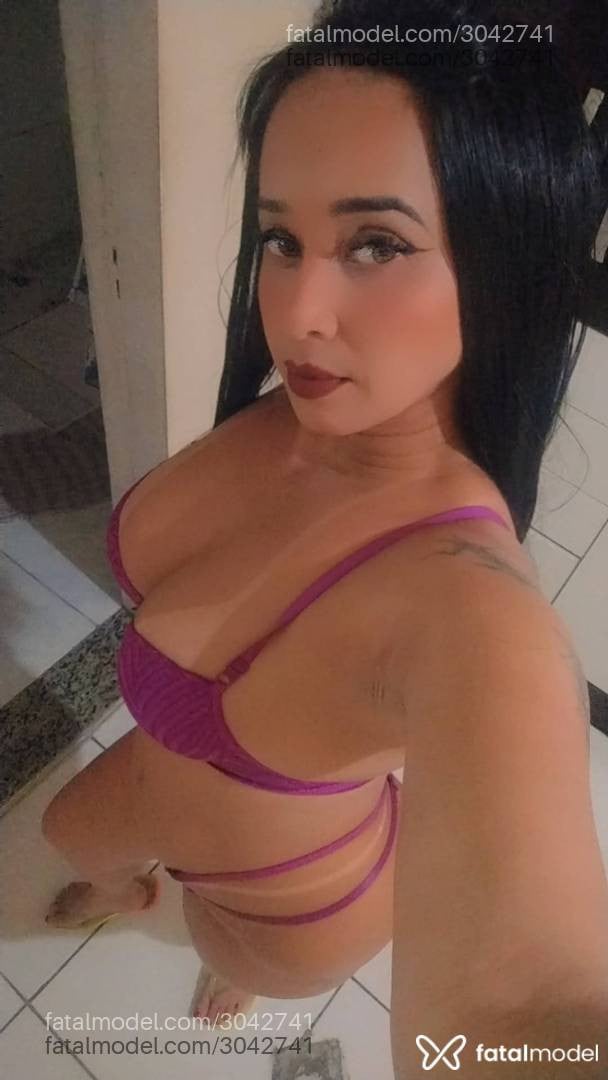 Acompanhante mulher com cabelo castanho de olhos mel em Campos dos Goytacazes - Nicole Ramos