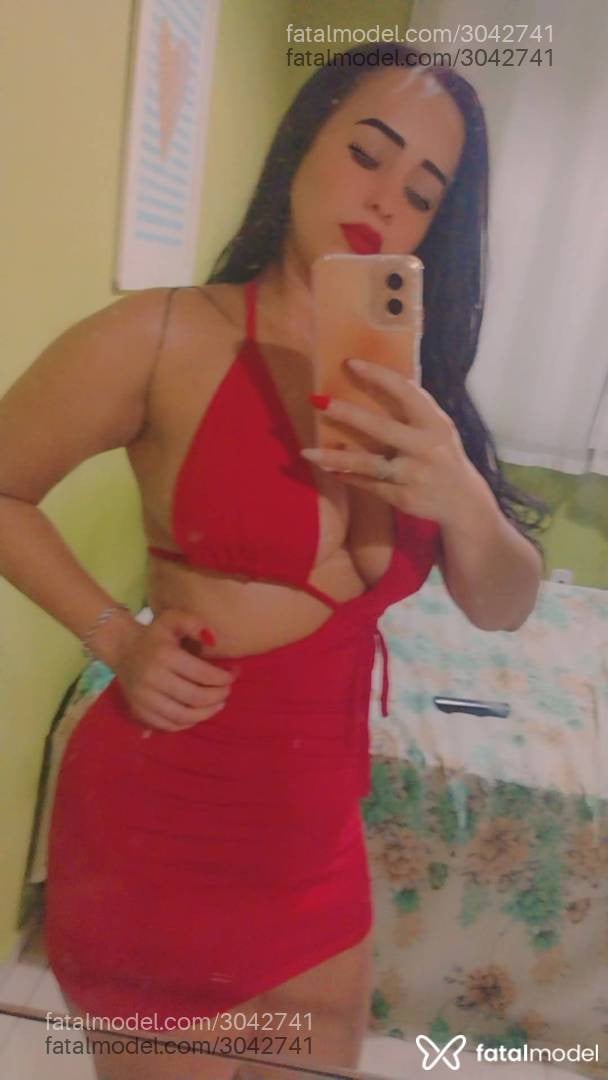 Acompanhante mulher com cabelo castanho de olhos mel em Campos dos Goytacazes - Nicole Ramos