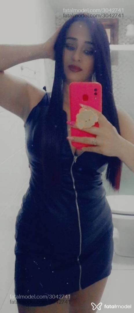 Acompanhante mulher com cabelo castanho de olhos mel em Campos dos Goytacazes - Nicole Ramos