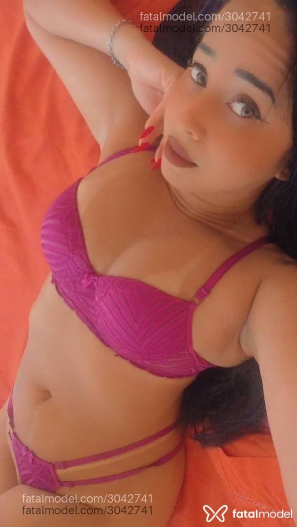 Acompanhante mulher com cabelo castanho de olhos mel em Campos dos Goytacazes - Nicole Ramos