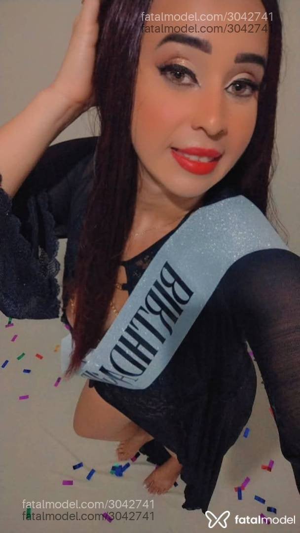 Acompanhante mulher com cabelo castanho de olhos mel - Nicole Ramos