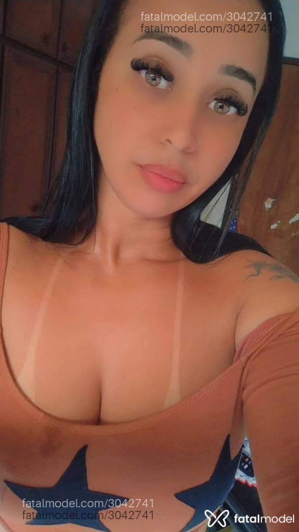 Acompanhante mulher com cabelo castanho de olhos mel em Campos dos Goytacazes - Nicole Ramos