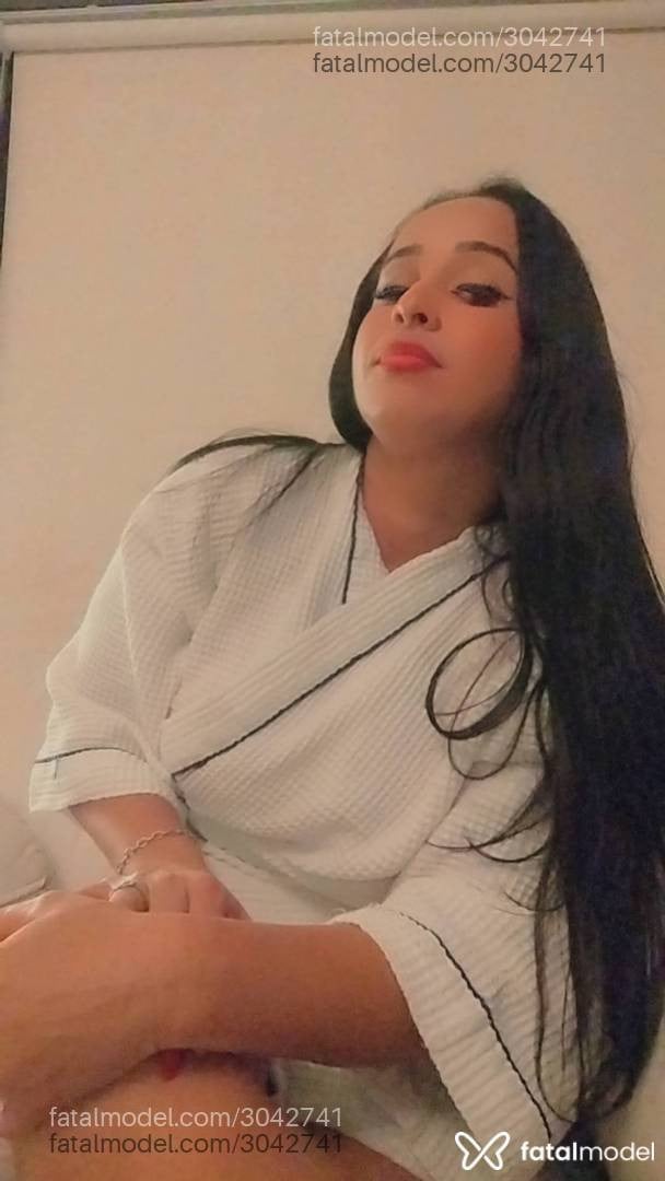 Acompanhante mulher com cabelo castanho de olhos mel em Campos dos Goytacazes - Nicole Ramos