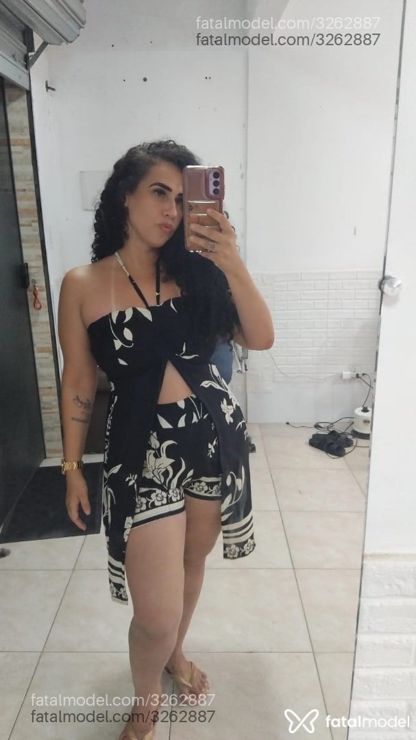 Acompanhante mulher morena (o) de olhos castanhos em Vila Velha Acompanhante mulher morena (o) de olhos castanhos em Vila Velha - Fernanda