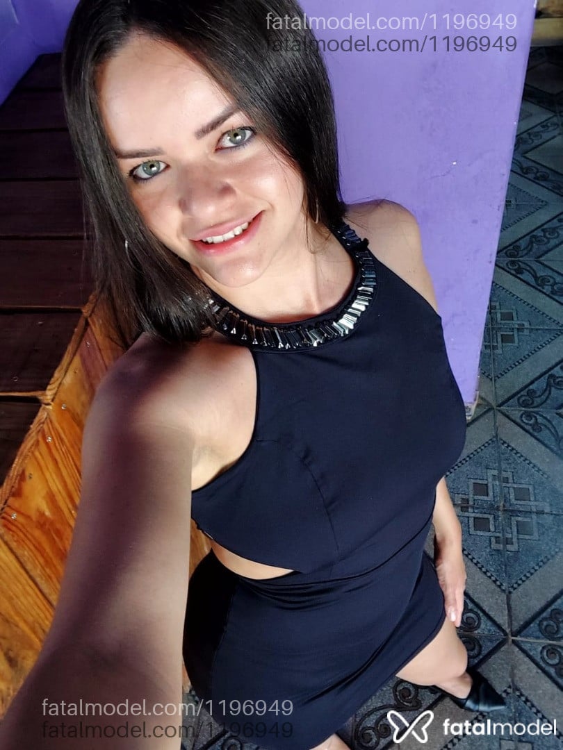 Acompanhante mulher loira (o) de olhos azuis em Virtual - YSA MODELLO