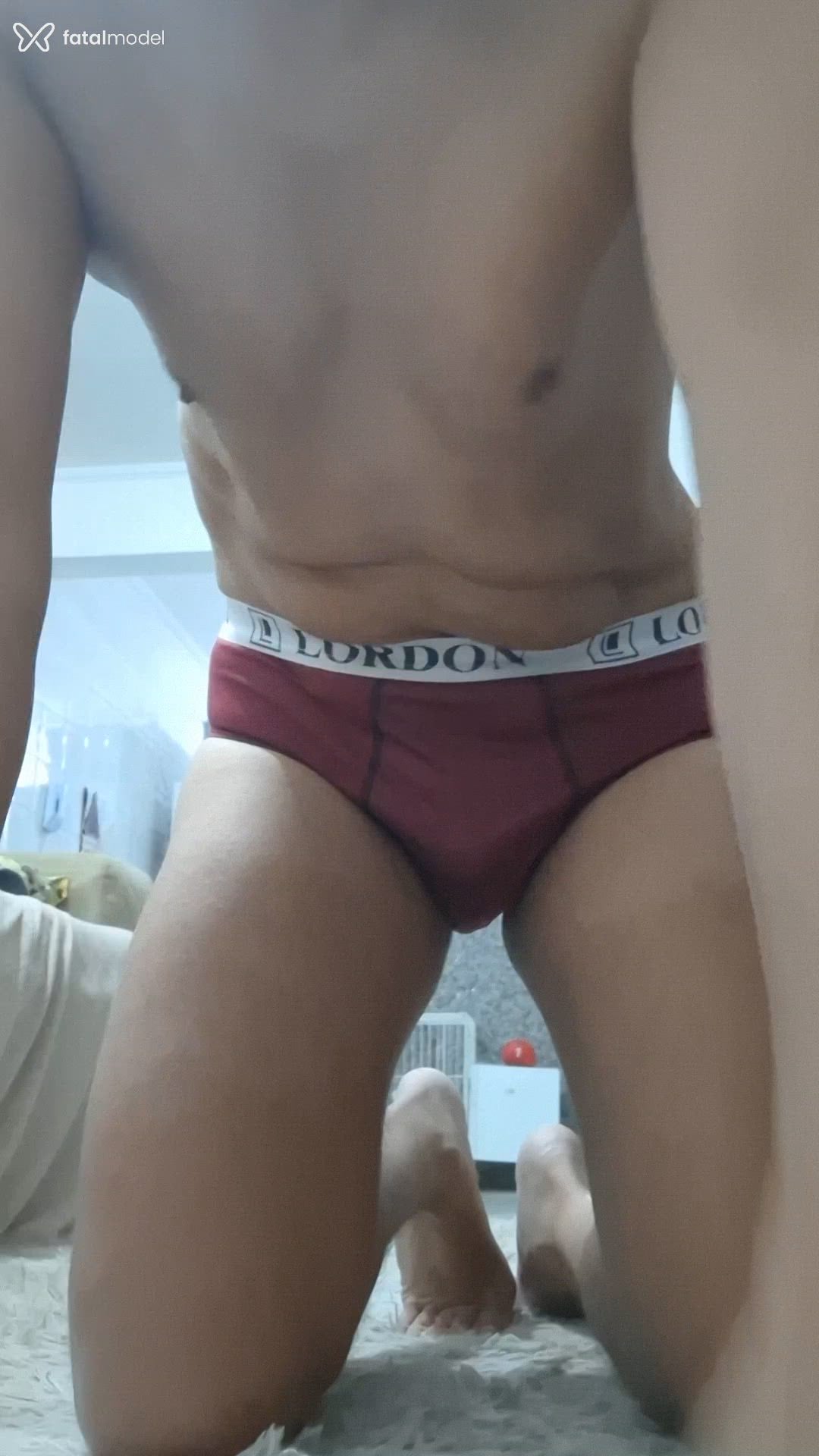 Acompanhante homem morena (o) de olhos castanhos em Virtual Acompanhante homem morena (o) de olhos castanhos em Virtual - Marcos