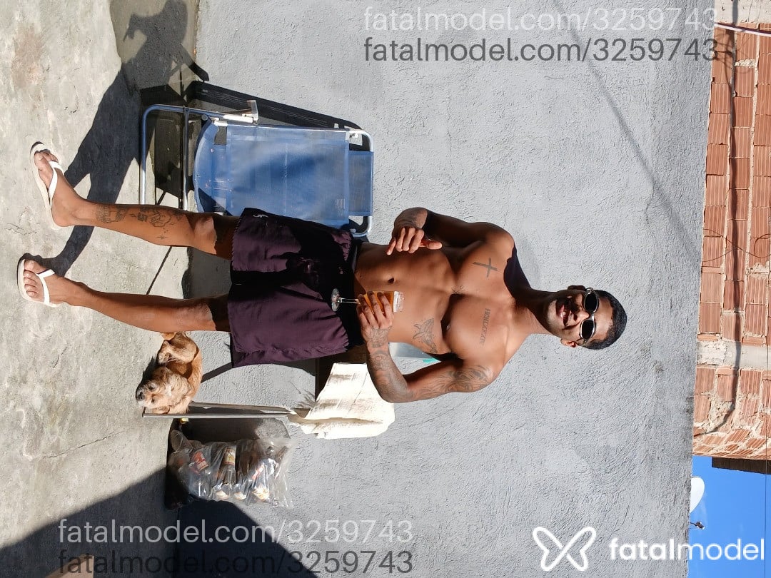 Acompanhante homem morena (o) de olhos castanhos em Rio de Janeiro - Israel Oliveira