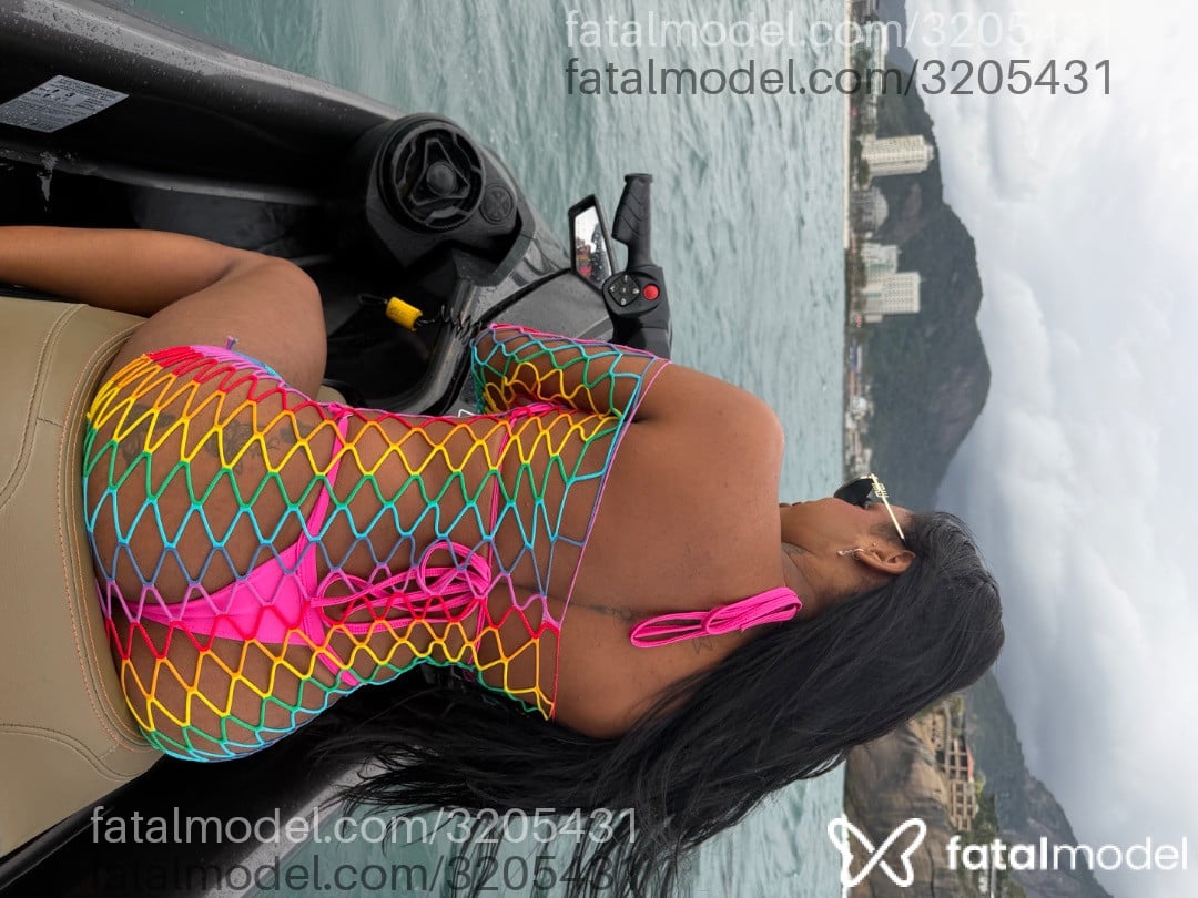 Acompanhante mulher morena (o) de olhos castanhos - Arielly Acompanhante mulher morena (o) de olhos castanhos - Arielly