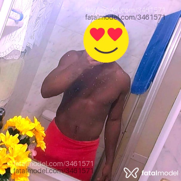 Acompanhante homem com cabelo castanho de olhos pretos em Rio de Janeiro - Cachorro
