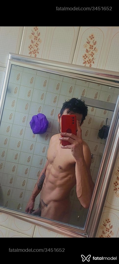 Acompanhante homem morena (o) de olhos pretos - Lucas Alcântara Acompanhante homem morena (o) de olhos pretos - Lucas Alcântara