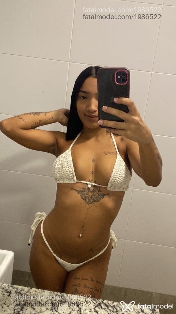 Acompanhante mulher morena (o) de olhos castanhos em Goiânia - Melo Isa