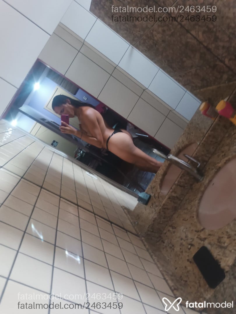 Acompanhante mulher trans com cabelo castanho de olhos pretos em Xinguara - Kauanny