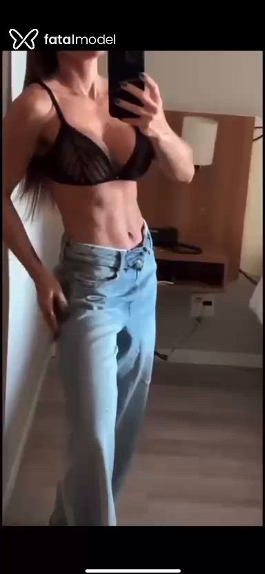 Acompanhante mulher com cabelo castanho de olhos castanhos em São Paulo Acompanhante mulher com cabelo castanho de olhos castanhos em São Paulo - Marcela Souza