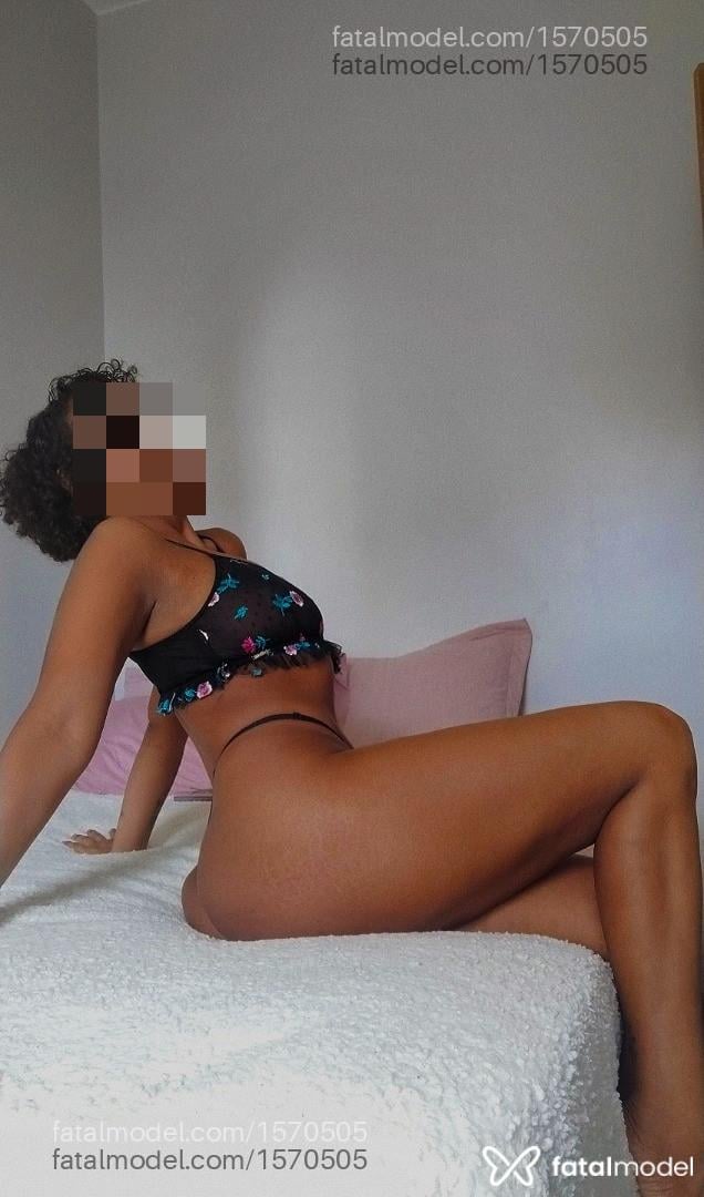 Acompanhante mulher morena (o) de olhos pretos em Patos de Minas - Lory
