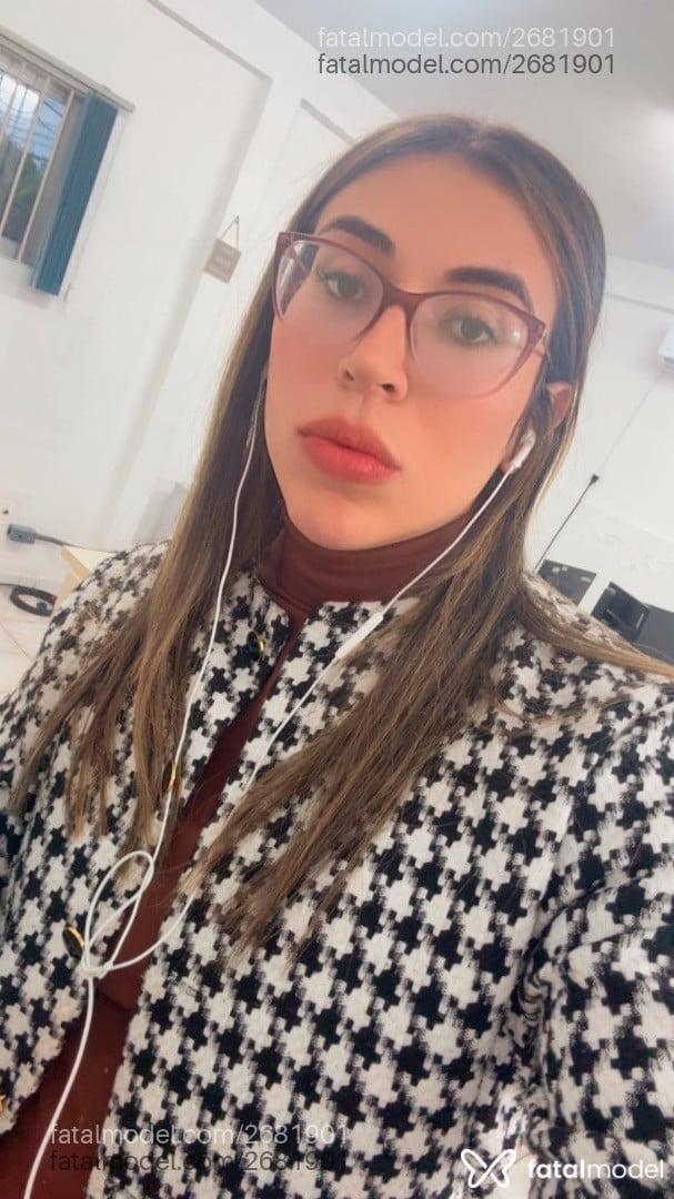 Acompanhante mulher trans morena (o) de olhos castanhos em Novo Hamburgo Acompanhante mulher trans morena (o) de olhos castanhos em Novo Hamburgo - Pati