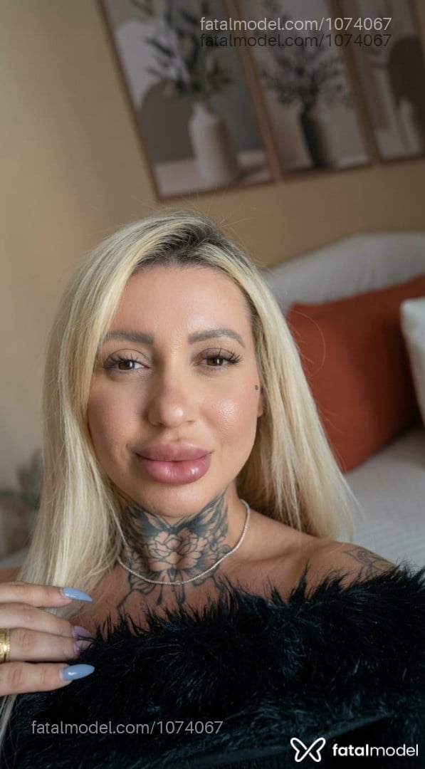 Acompanhante mulher loira (o) de olhos castanhos - Leticia Rangel Acompanhante mulher loira (o) de olhos castanhos - Leticia Rangel