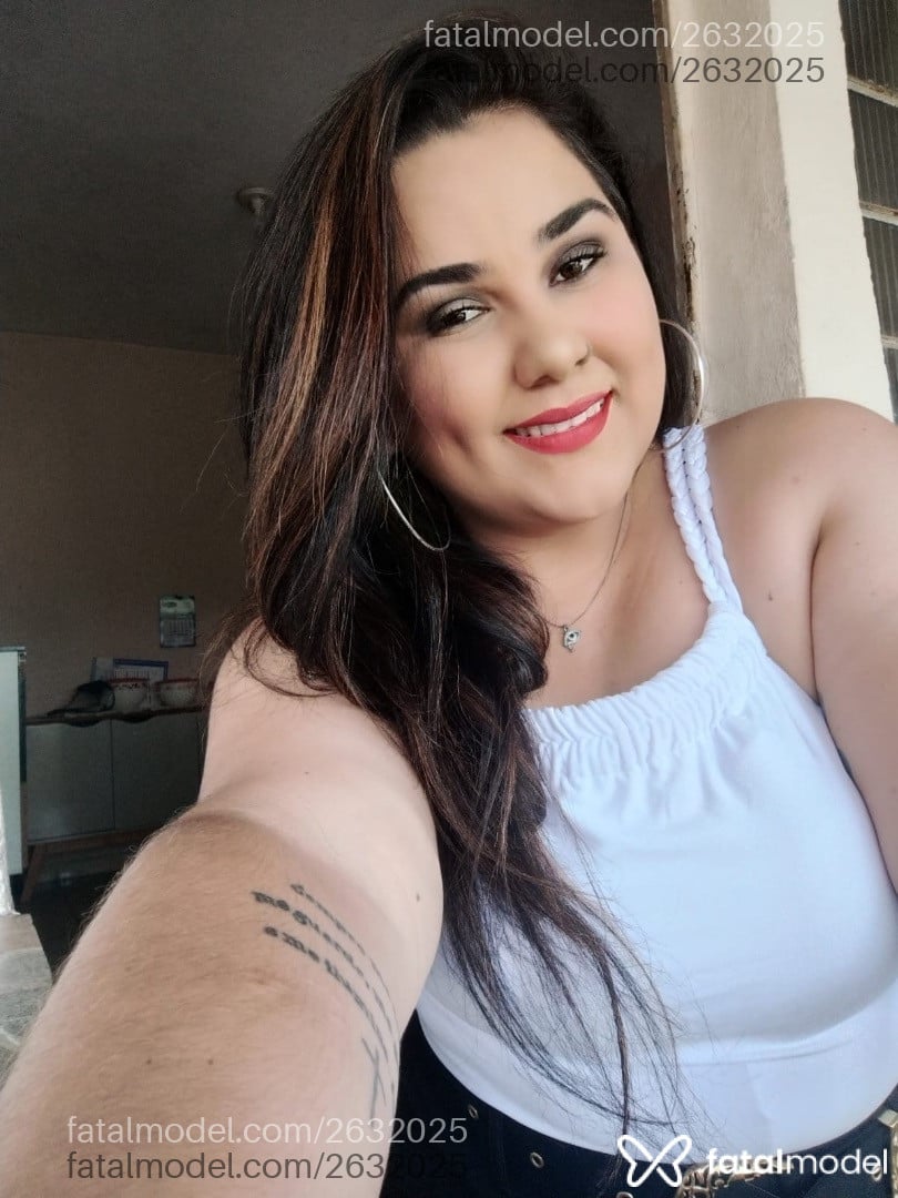 Acompanhante mulher morena (o) de olhos castanhos - Daniela Salazar Acompanhante mulher morena (o) de olhos castanhos - Daniela Salazar