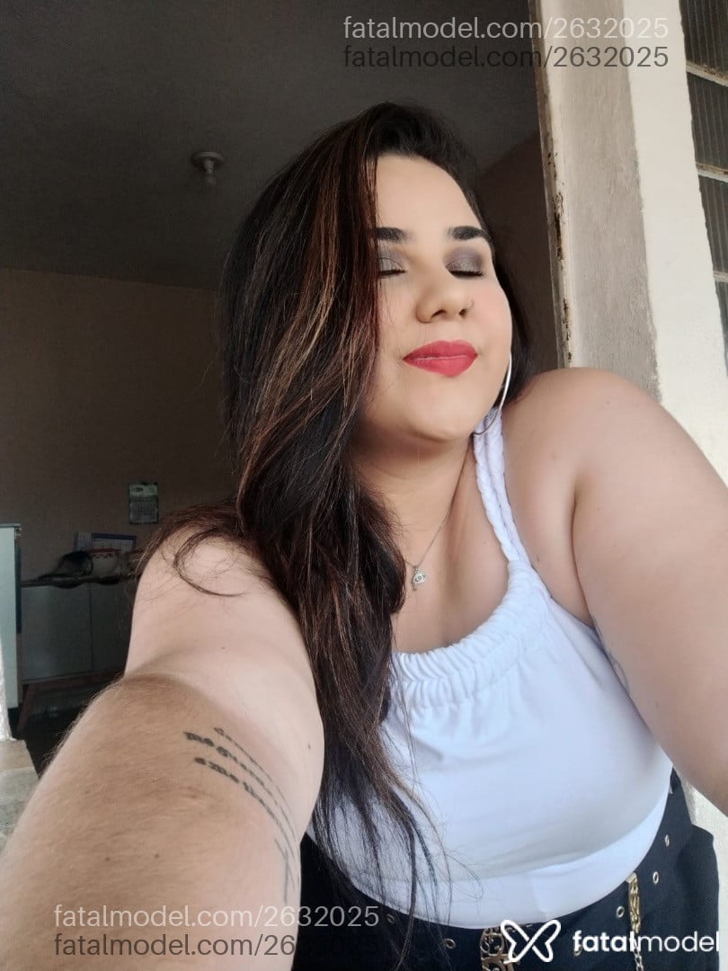 Acompanhante mulher morena (o) de olhos castanhos - Daniela Salazar Acompanhante mulher morena (o) de olhos castanhos - Daniela Salazar