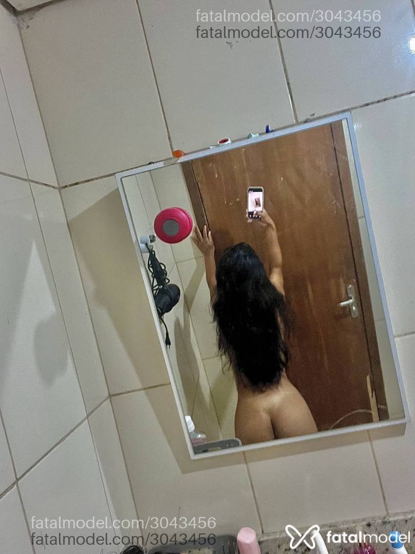 Acompanhante mulher morena (o) de olhos castanhos em Balneário Piçarras - Janaina