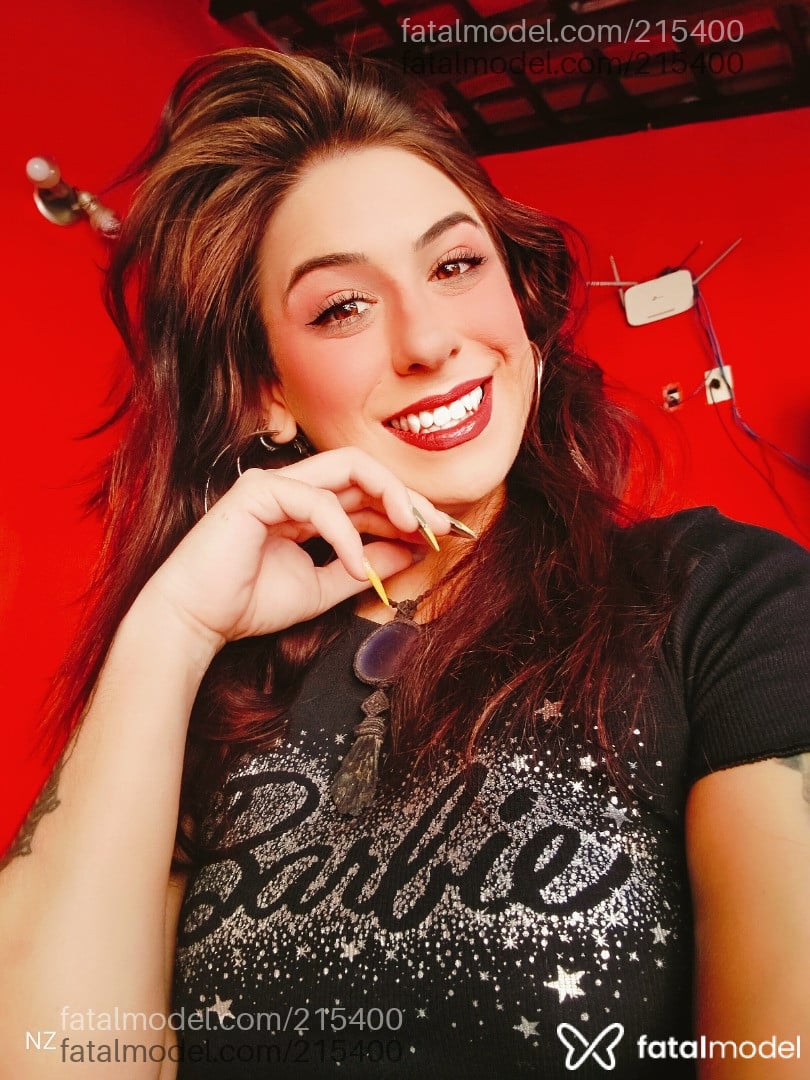 Acompanhante mulher com cabelo castanho de olhos mel em Bauru - Nicolly Zuichër