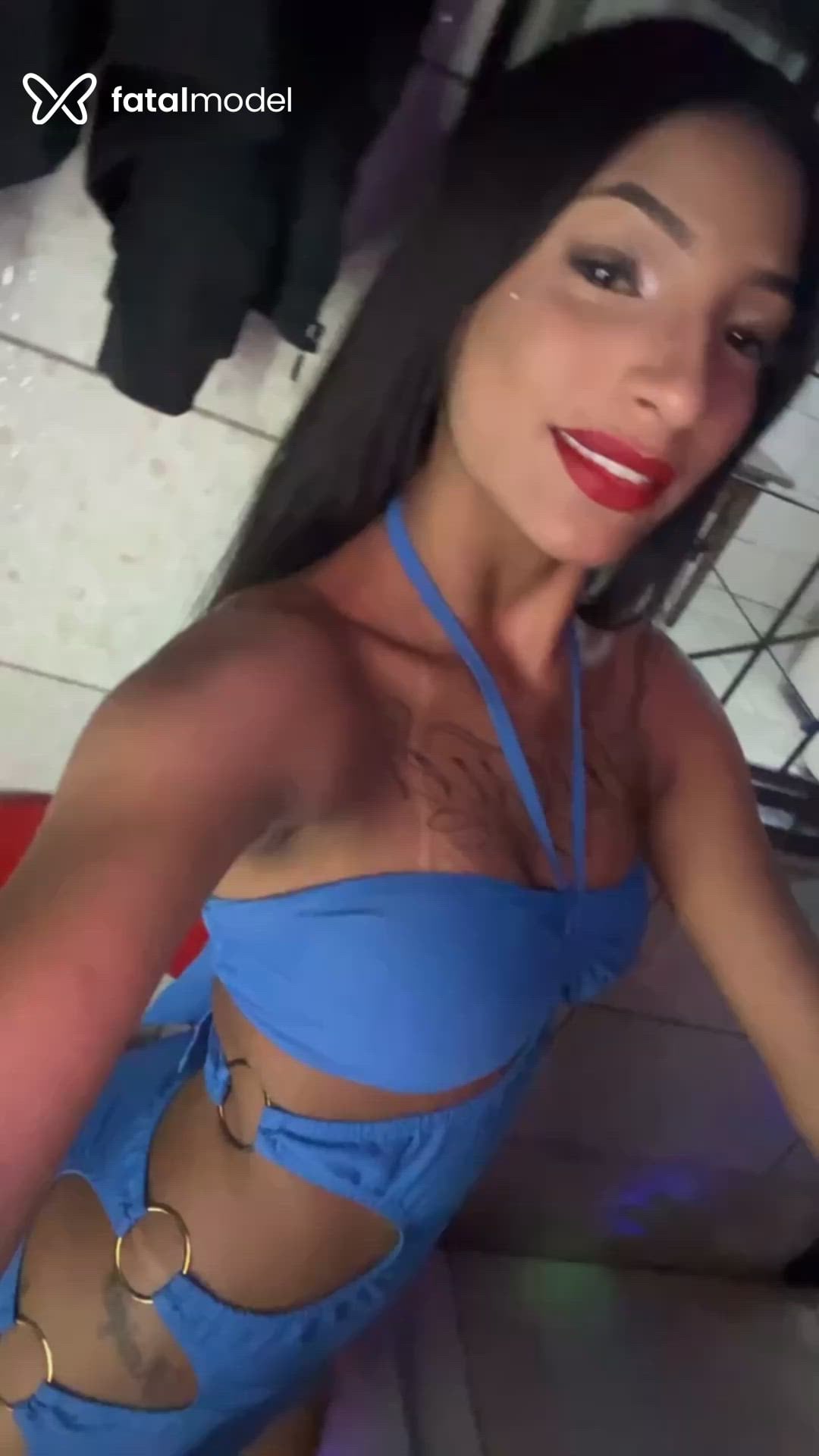 Acompanhante mulher morena (o) de olhos castanhos - Beatriz