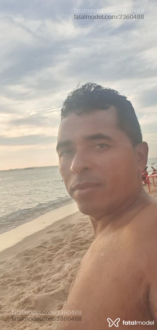 Acompanhante homem com cabelo castanho de olhos castanhos em Ibitinga - Caboclo