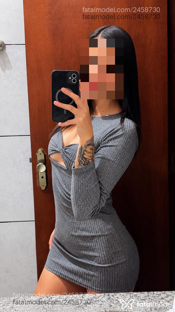 Acompanhante mulher com cabelo castanho de olhos castanhos - Jade Mariano