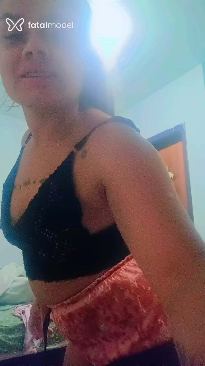 Acompanhante mulher morena (o) de olhos castanhos - Jéssica Gonsalves