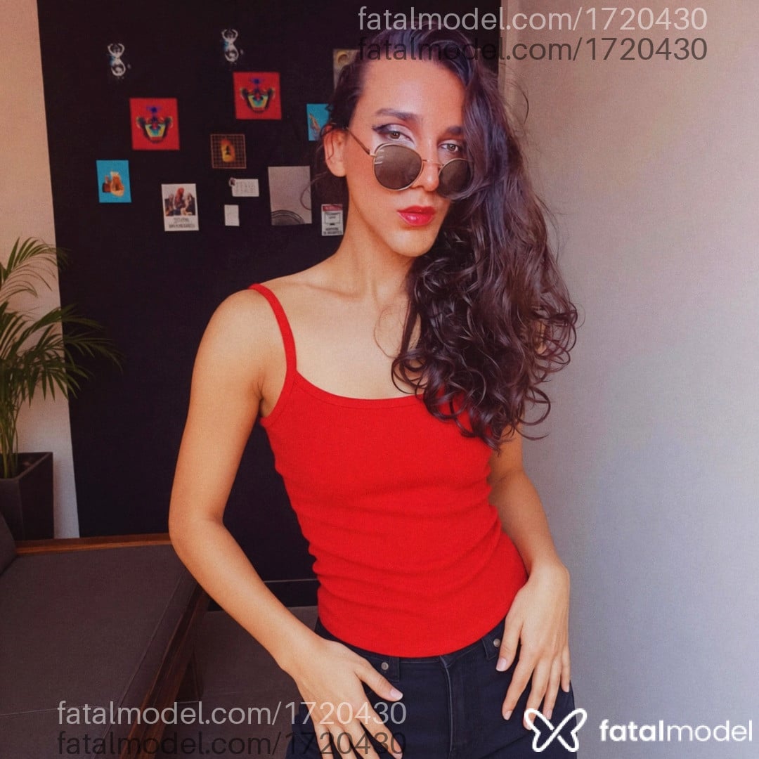 Acompanhante mulher trans morena (o) de olhos castanhos em São Gonçalo - Lua