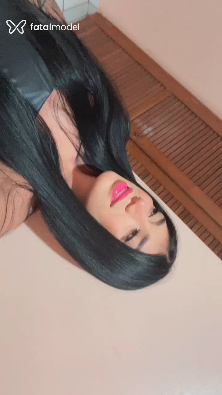 Acompanhante mulher morena (o) de olhos castanhos - Yasmim
