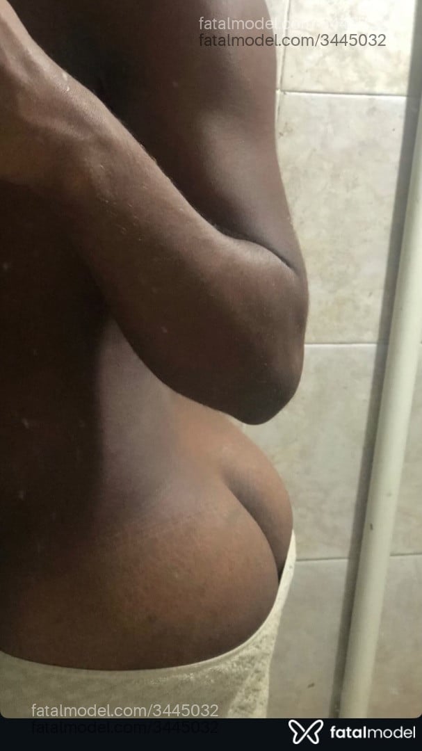 Acompanhante homem morena (o) de olhos pretos em Ipatinga - Álvaro Junior