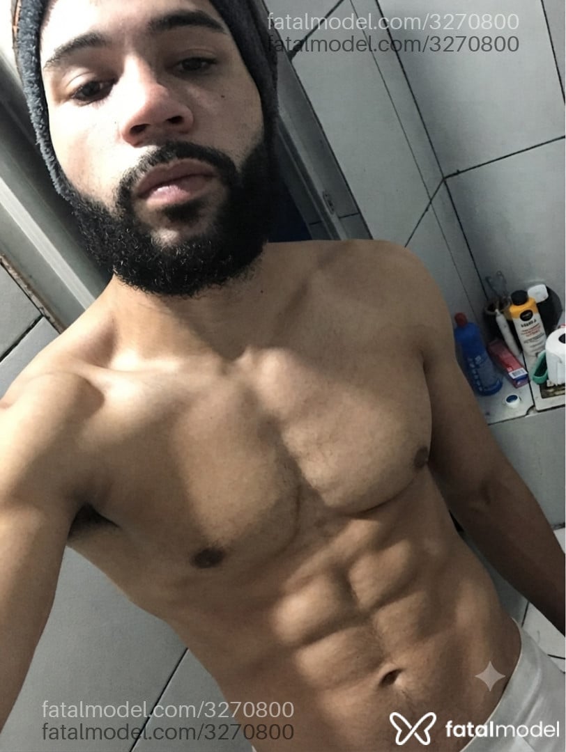 Acompanhante homem morena (o) de olhos pretos em São Paulo - Silva
