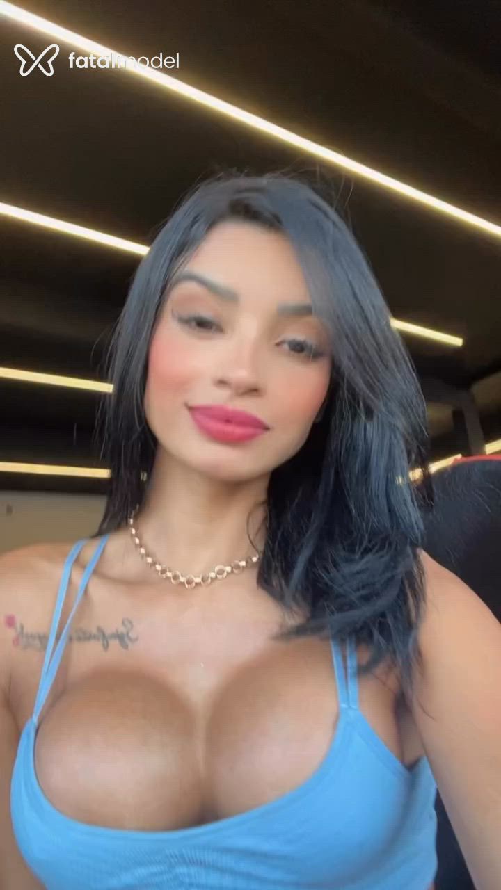Acompanhante mulher morena (o) de olhos castanhos - Moreninhalopes