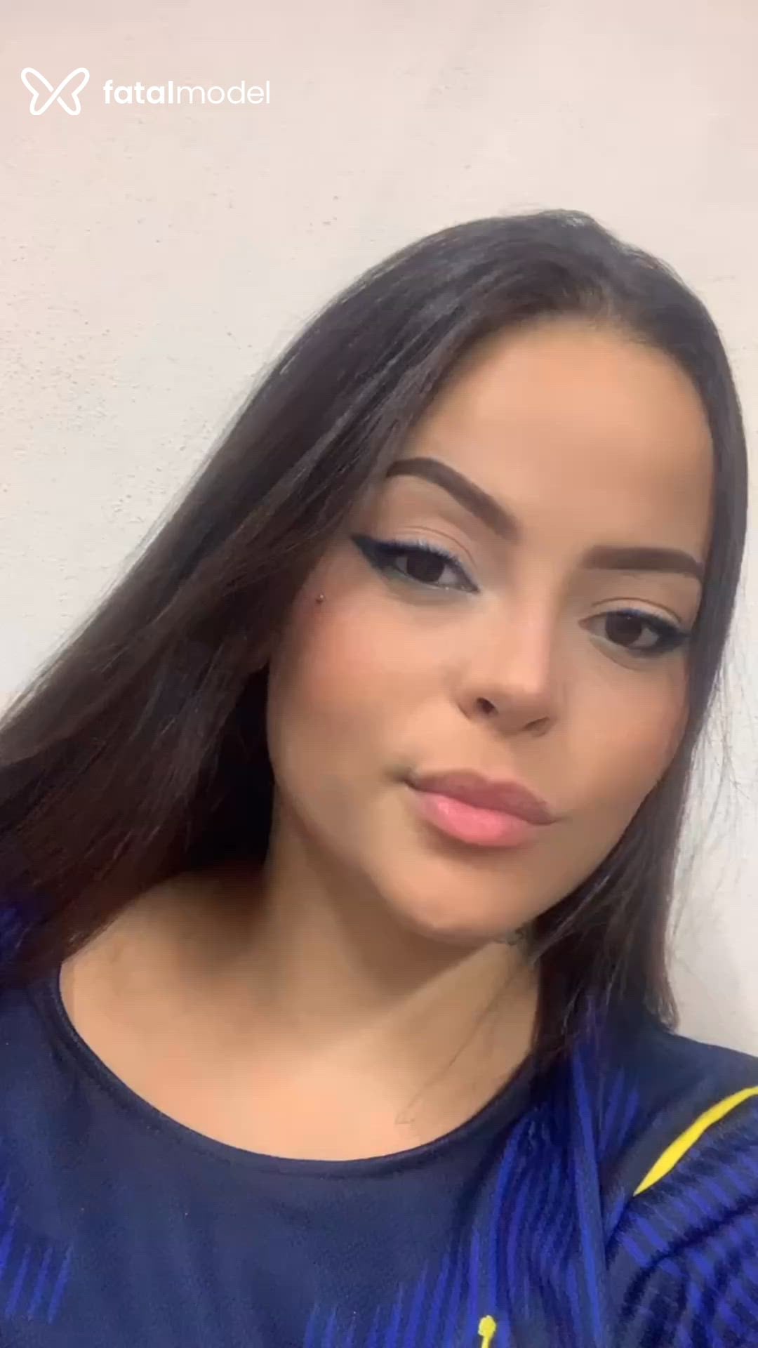 Acompanhante mulher morena (o) de olhos castanhos em Guaratinguetá - Yasmin