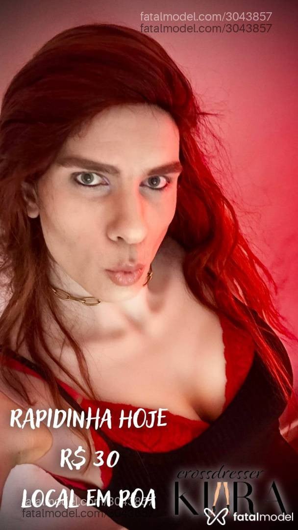 Acompanhante mulher trans ruiva (o) de olhos azuis em Porto Alegre - Kiara Crossdresser