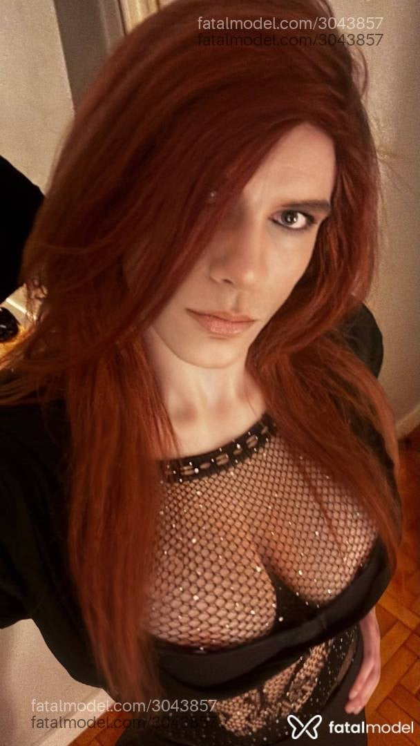 Acompanhante mulher trans ruiva (o) de olhos azuis em Porto Alegre - Kiara Crossdresser