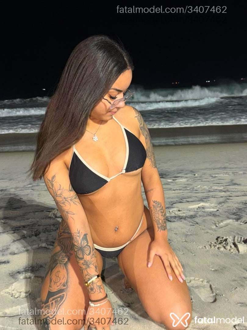 Acompanhante mulher com cabelo castanho de olhos castanhos - Dudinhah