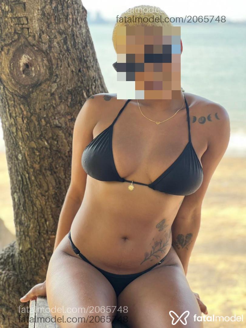 Acompanhante mulher loira (o) de olhos castanhos em Vitória Acompanhante mulher loira (o) de olhos castanhos em Vitória - Bianca