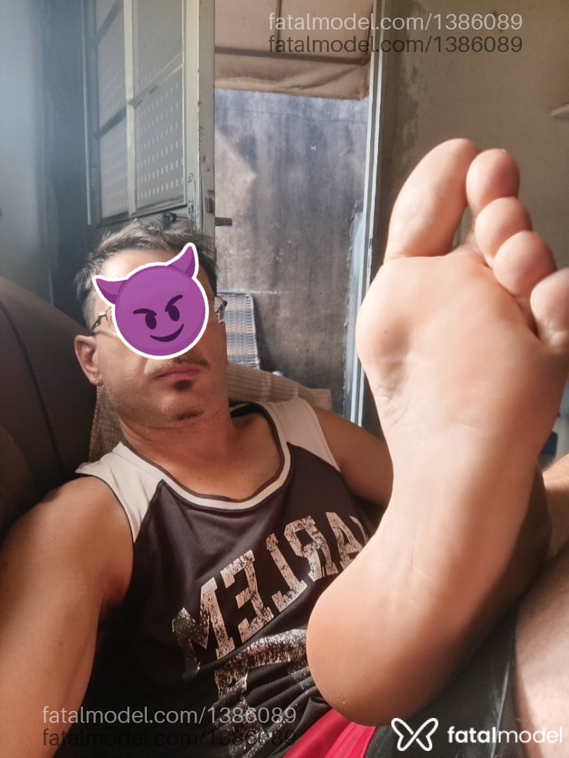 Acompanhante homem morena (o) de olhos pretos em Virtual - Putões Martins