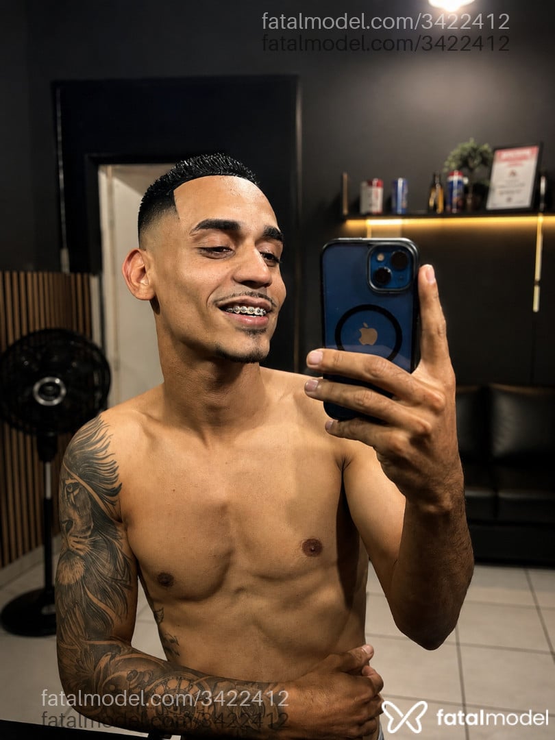 Acompanhante homem morena (o) de olhos pretos em Belo Horizonte - Noah Gael