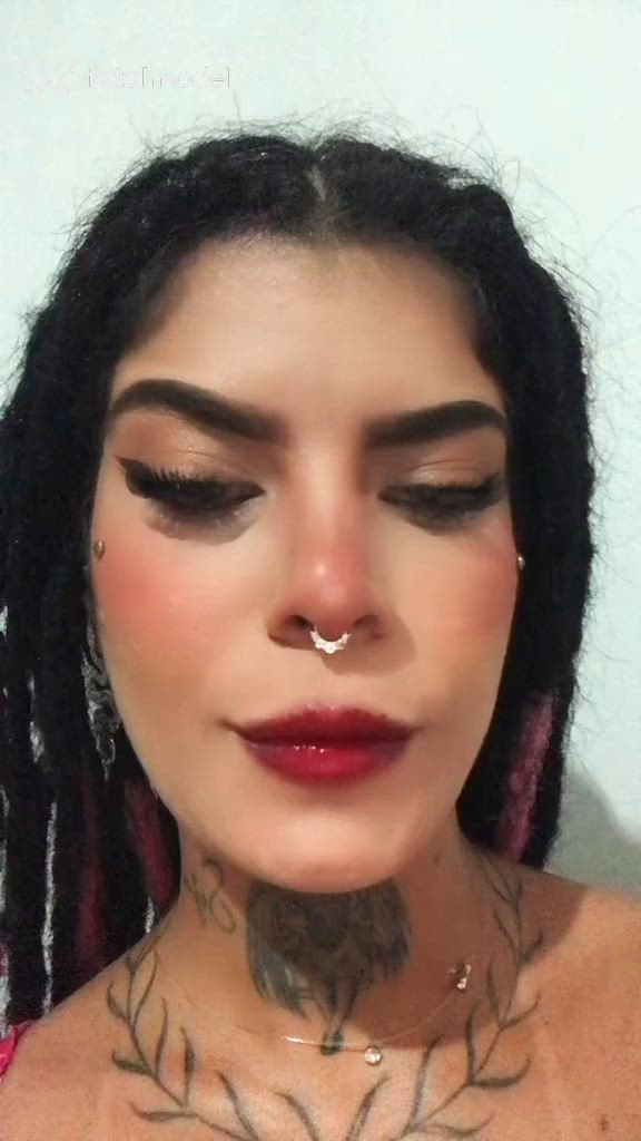 Acompanhante mulher morena (o) de olhos castanhos em Porto Velho Acompanhante mulher morena (o) de olhos castanhos em Porto Velho - Garota vip