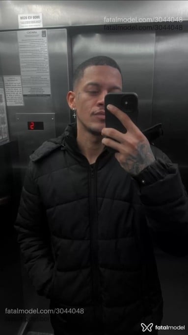 Acompanhante homem com cabelo castanho de olhos pretos em Rio de Janeiro - Emerson