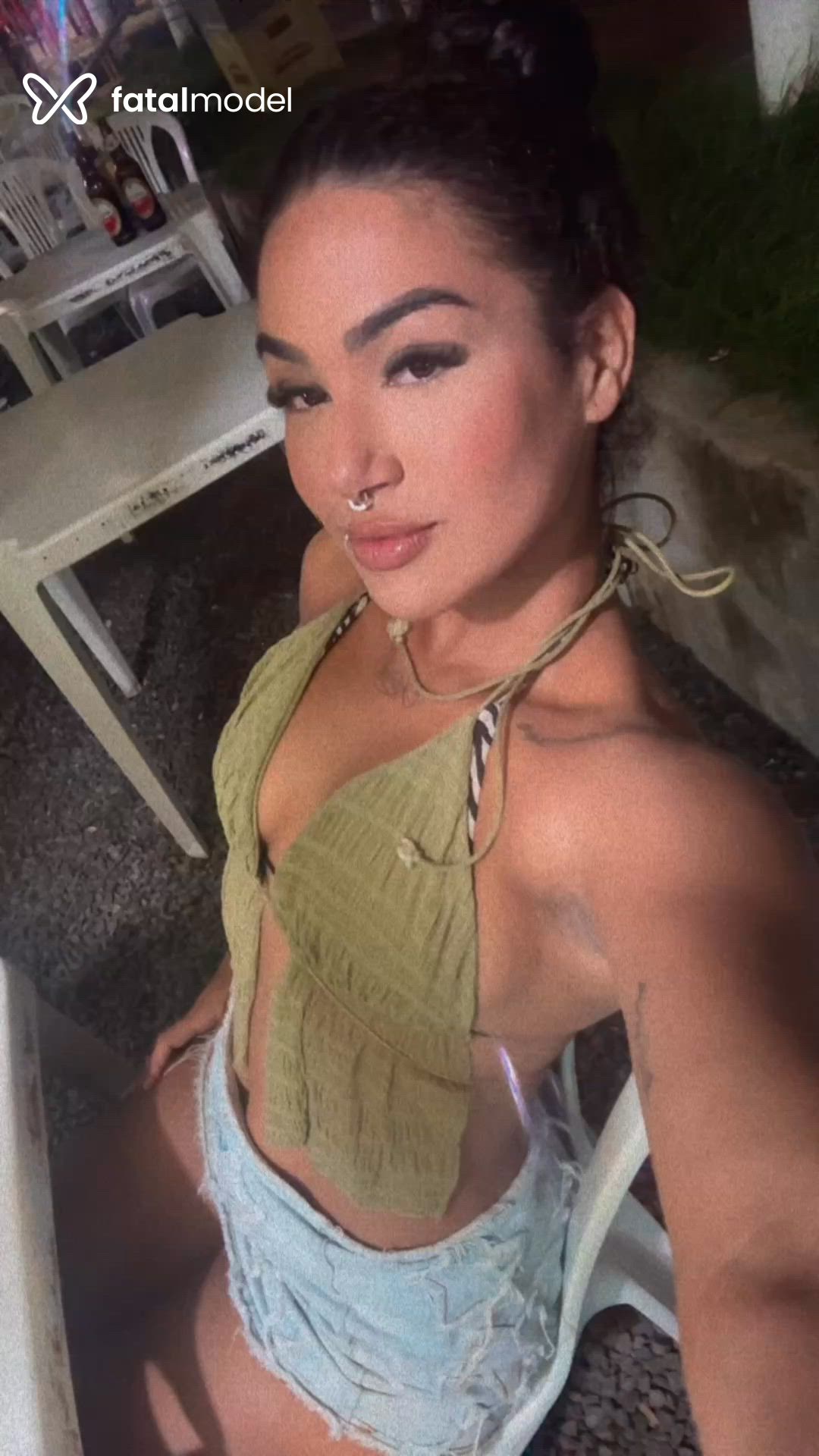 Acompanhante mulher morena (o) de olhos castanhos em Petrolina Acompanhante mulher morena (o) de olhos castanhos em Petrolina - Sarah Ferreira