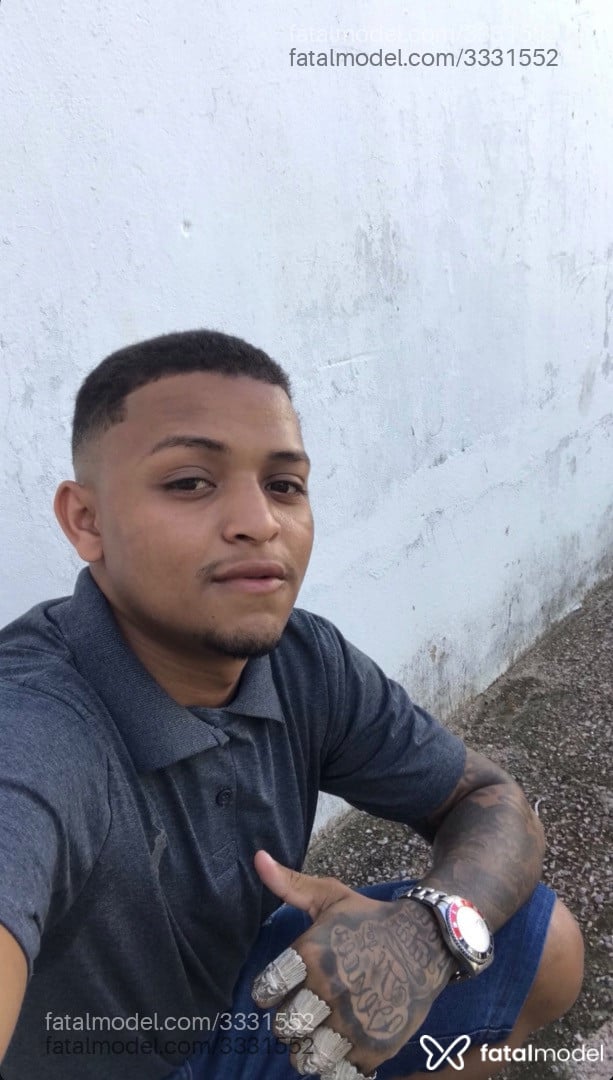 Acompanhante homem morena (o) de olhos pretos em Juazeiro do Norte - Vitor Junior