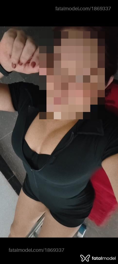 Acompanhante mulher ruiva (o) de olhos verdes em Cacoal - Luna