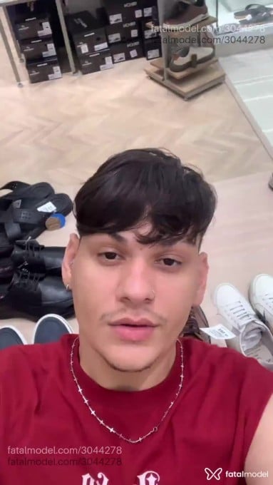 Acompanhante homem com cabelo castanho de olhos castanhos em Belo Horizonte - Vinícius Medeiros