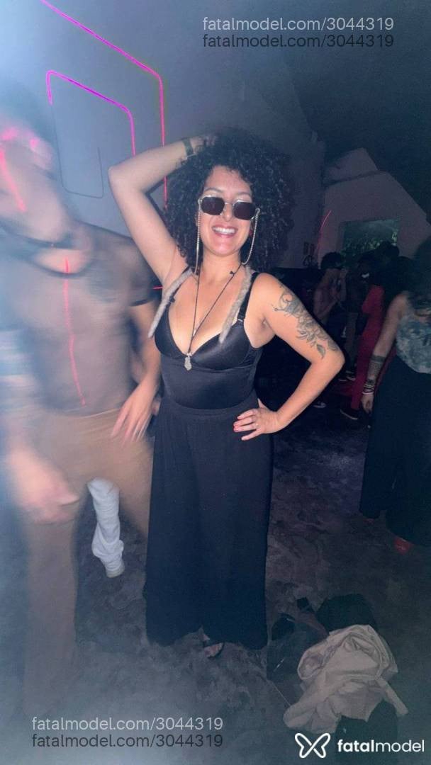 Acompanhante mulher morena (o) de olhos pretos em São Paulo - Monford Vi