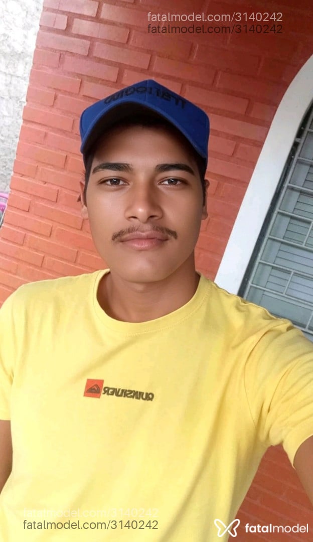 Acompanhante homem morena (o) de olhos castanhos em Ibatiba - Lemos